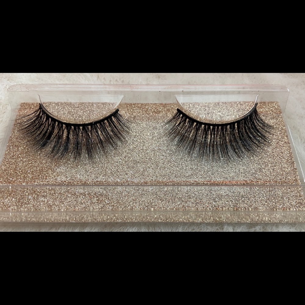 eyelashes 🦋